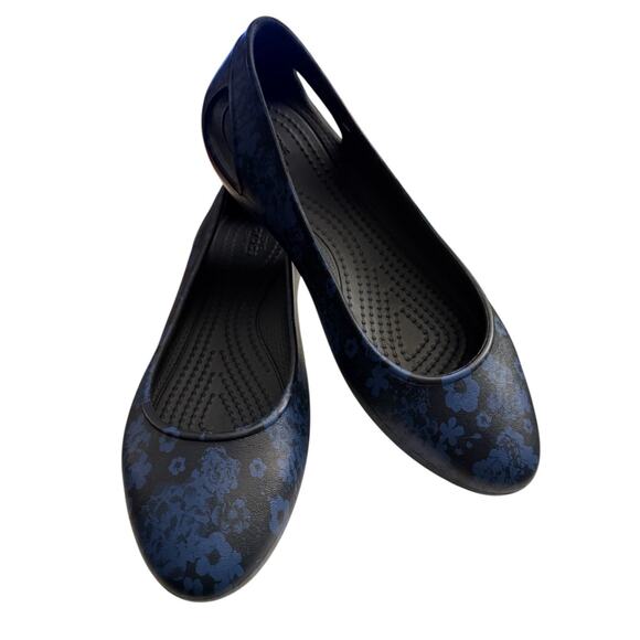 Crocs Sienna Flats Two Tone Black Blue Floral Women’s 5 Slip On Comfort - Picture 1 of 10